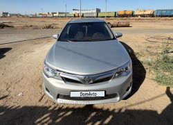 Toyota Camry 2012 года