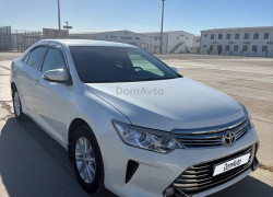 Toyota Camry 2015 года