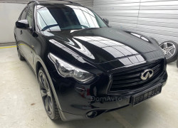 Infiniti QX70 2015 года