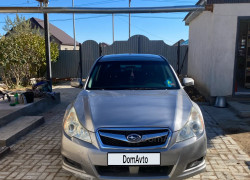 Subaru Legacy 2010 года