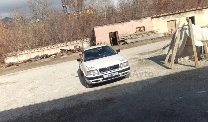Audi 80 1992 года