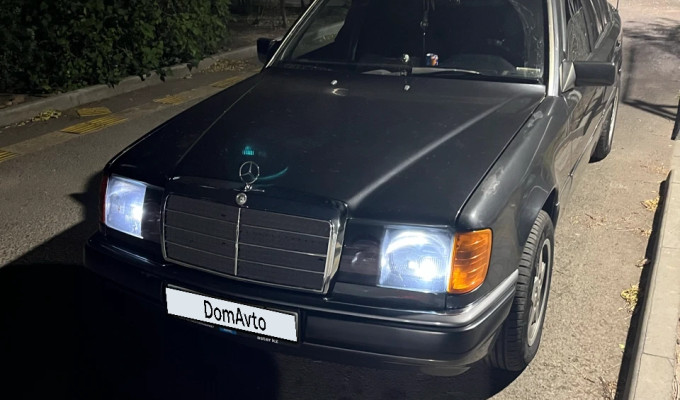 Mercedes-Benz E-Класс 1991 года