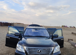 Lexus LX 2011 года