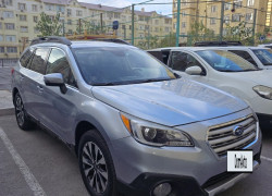 Subaru Outback 2017 года