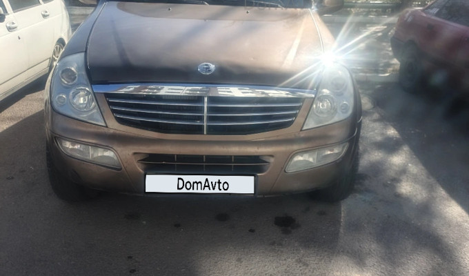 SsangYong Rexton 2004 года