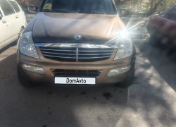 SsangYong Rexton 2004 года