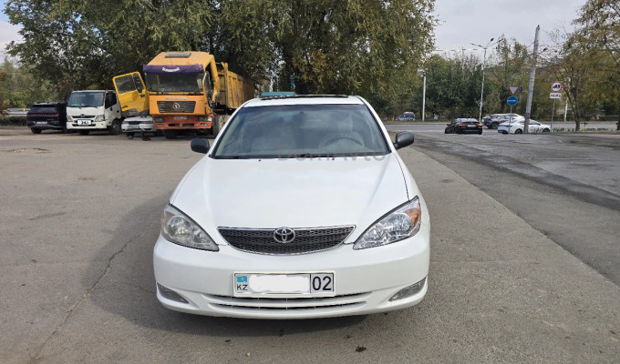 Toyota Camry 2004 года