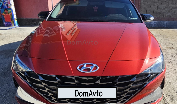 Hyundai Elantra 2022 года