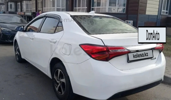 Toyota Corolla 2018 года