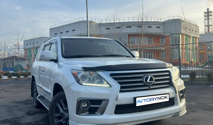 Lexus LX 2012 года