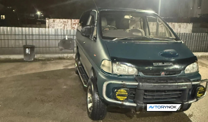 Mitsubishi Delica 1996 года