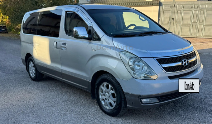 Hyundai H-1 2008 года