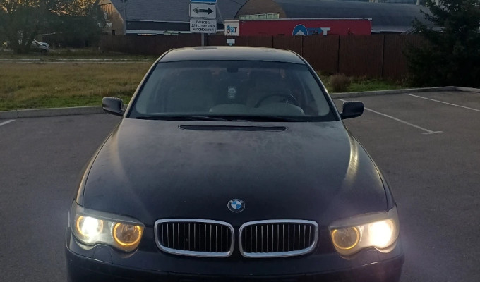 BMW 7 серия 2002 года