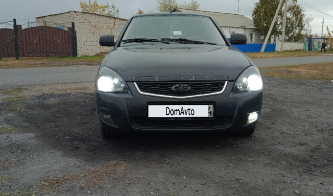 ВАЗ (Lada) Priora 2013 года