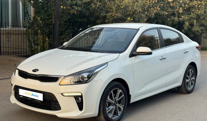 Kia Rio 2021 года