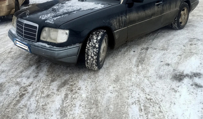 Mercedes-Benz E-Класс 1995 года
