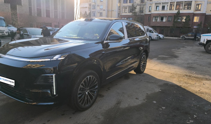 Deepal S09 2025 года