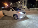 Toyota Sienna 2015 года