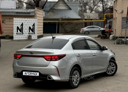 Kia Rio 2021 года