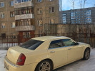 Chrysler 300C 2005 года