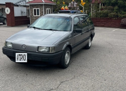 Volkswagen Passat 1990 года