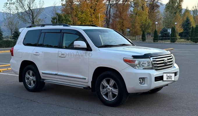 Toyota Land Cruiser 2012 года