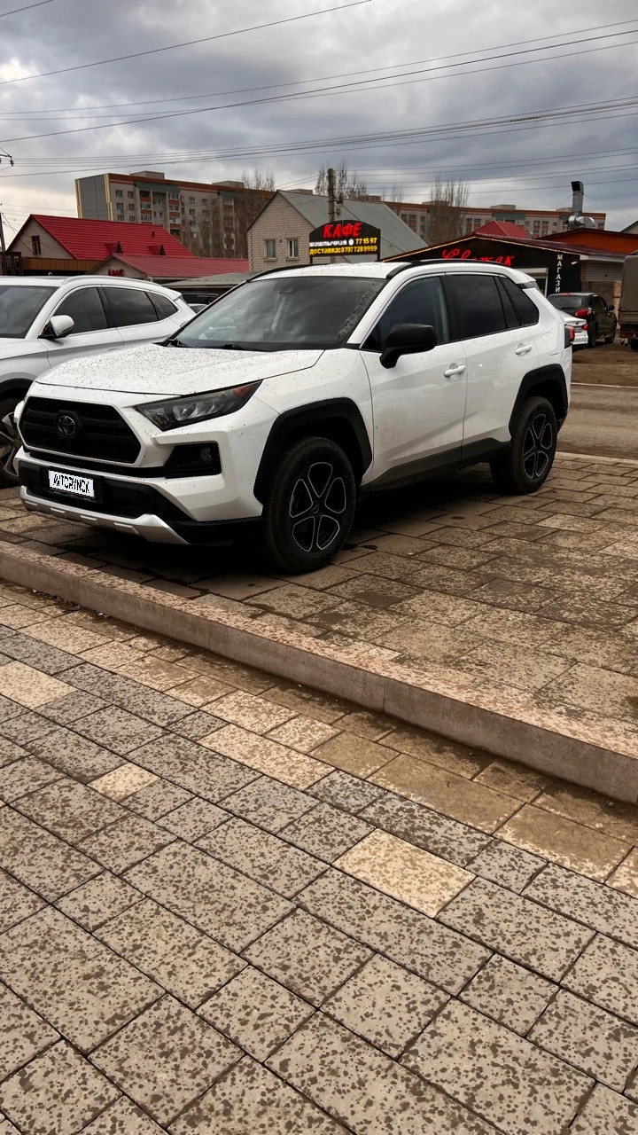Toyota RAV4, 2020