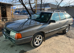 Audi 100 1988 года