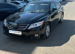 Toyota Camry 2011 года
