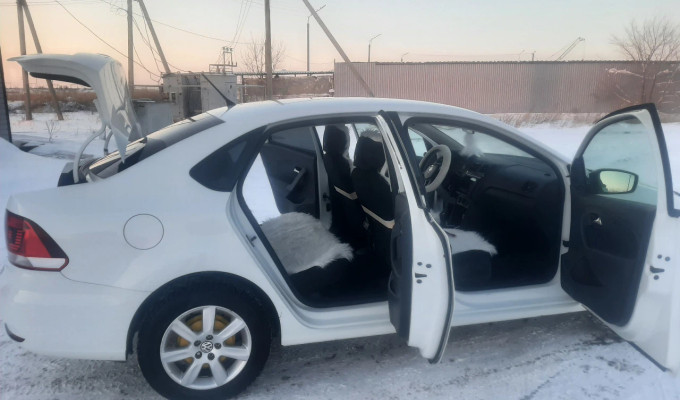 Volkswagen Polo 2015 года