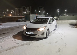 Hyundai Elantra 2013 года