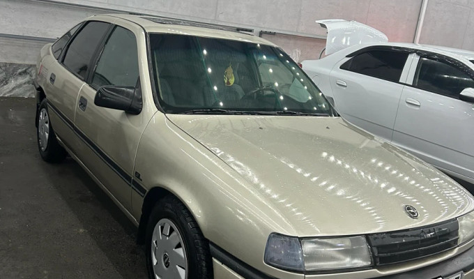 Opel Vectra 1992 года