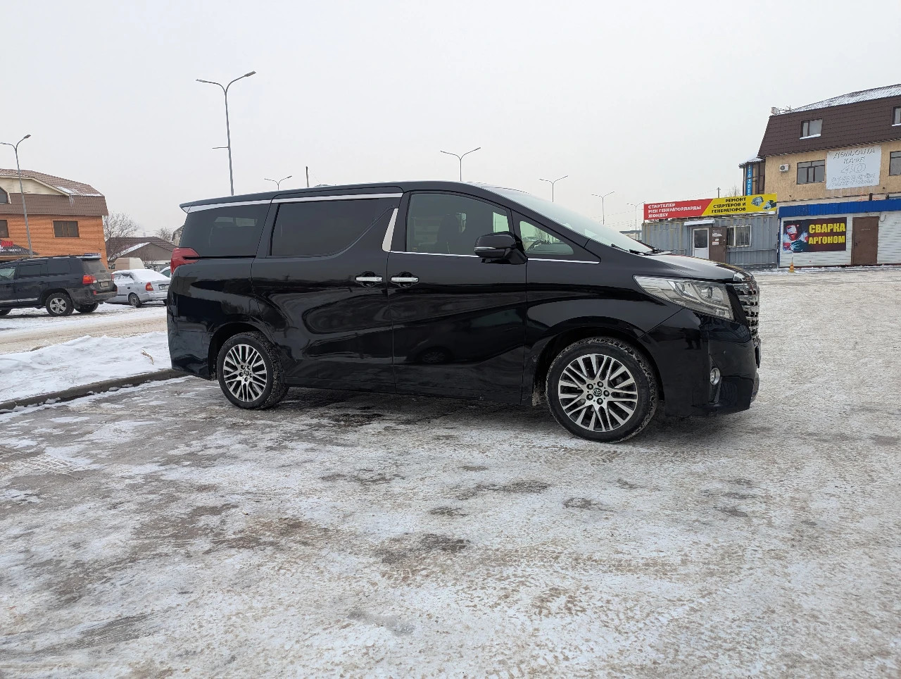 Toyota Alphard, 2016