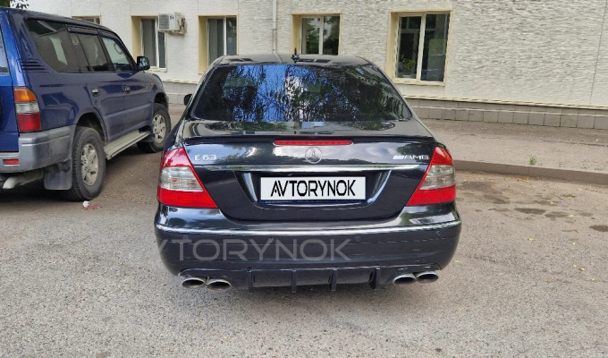 Mercedes-Benz E-Класс 2007 года