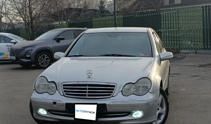 Mercedes-Benz C-Класс 2001 года