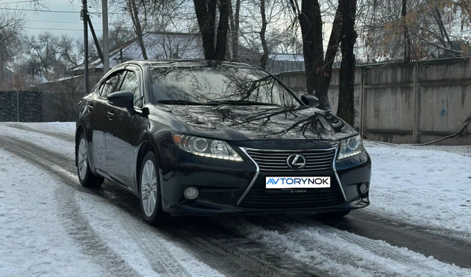 Lexus ES 2012 года