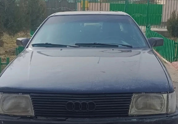 Audi 100 1987 года