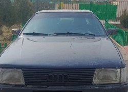 Audi 100 1987 года