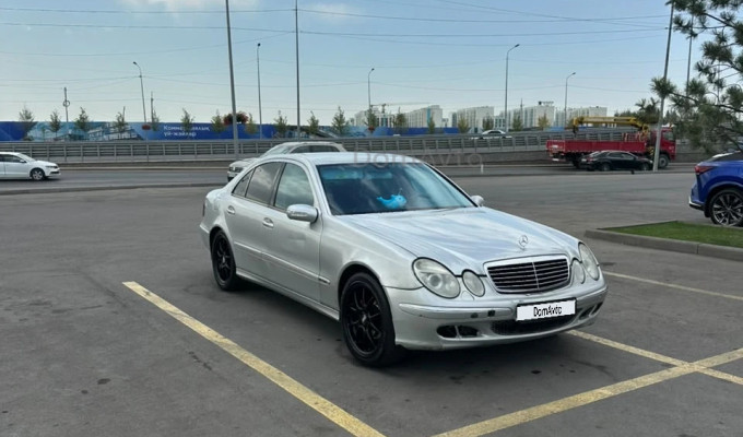 Mercedes-Benz E-Класс 2002 года