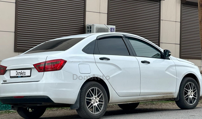 ВАЗ (Lada) Vesta 2018 года