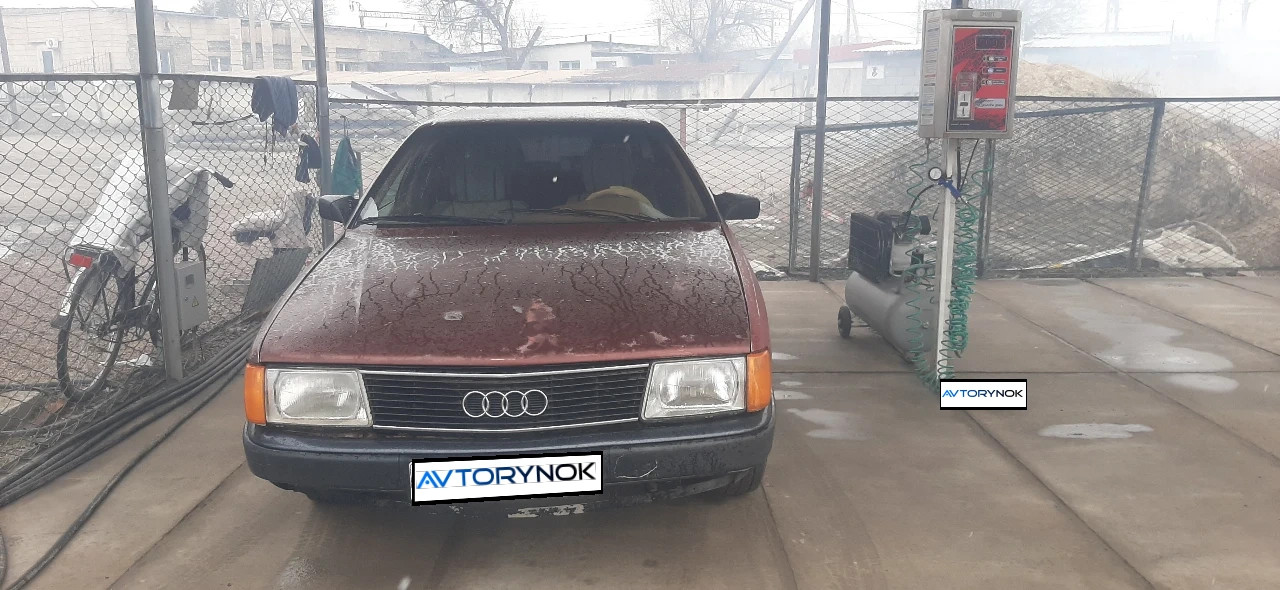 Audi 100, 1990