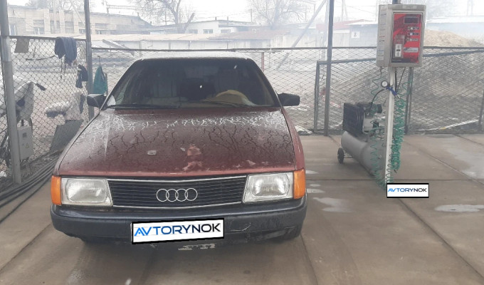 Audi 100 1990 года