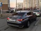 Lexus ES 2020 года