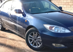 Toyota Camry 2002 года