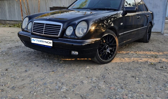 Mercedes-Benz E-Класс 1999 года