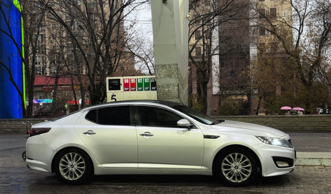 Kia Optima 2012 года