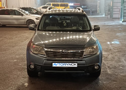 Subaru Forester 2010 года