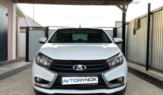 ВАЗ (Lada) Vesta 2015 года