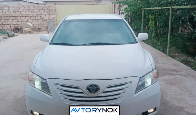 Toyota Camry 2006 года