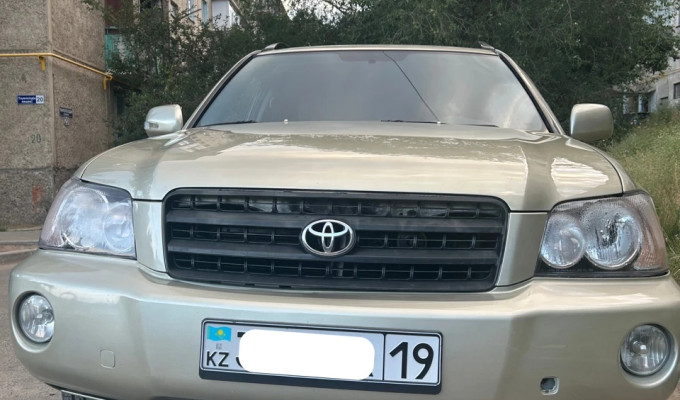 Toyota Highlander 2002 года